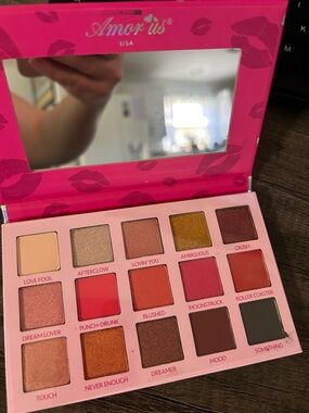 Amor Us Pink 15 Color Eyeshadow Palette - Warm Pink & Shimmer Collection New